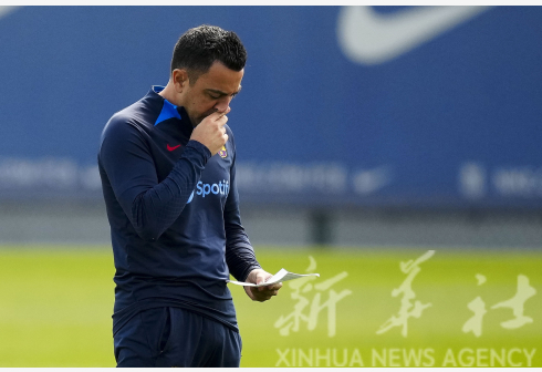 Barca coach Xavi lets rip at La Liga, referee after controversial opener